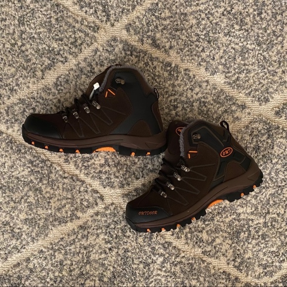 NWOB Snow Boots / Hiking Boots for Men​